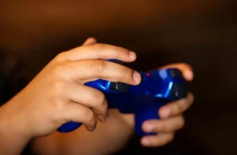 Os 10 Melhores Jogos de Sobrevivência para PS4 de 2026: Days Gone, Dayz e muito mais!