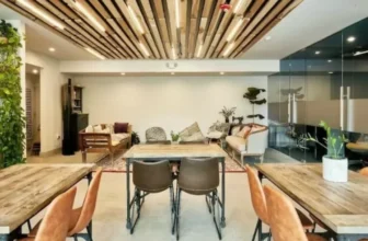 Uma mesa de abrir e fechar para cozinha.