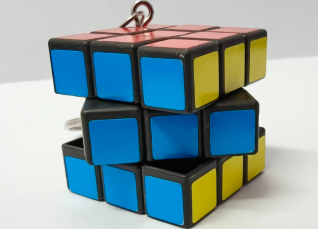 Cubo mágico com parte azul amostra