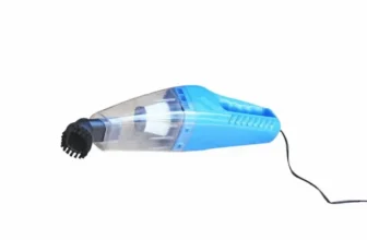 Um aspirador de pó portátil.