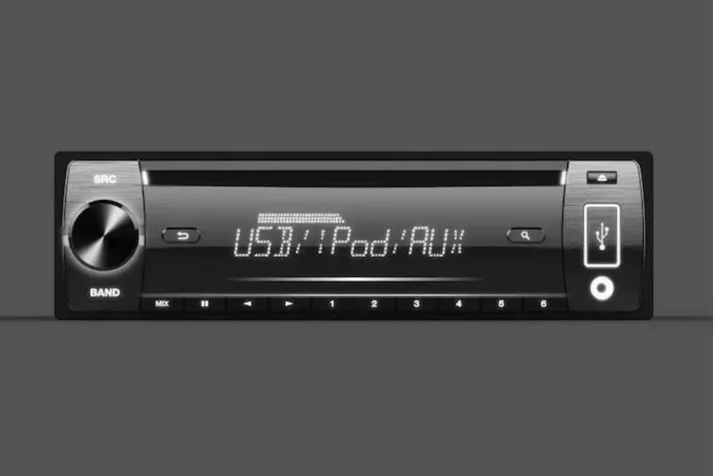 Um som automotivo preto.