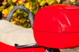 Os 10 melhores baús para moto de 2026: Pro Tork, Givi e mais!